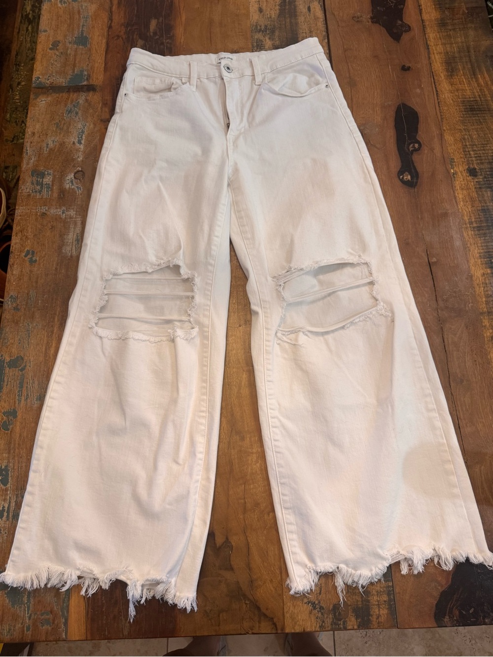 Sneak Peek White Distressed Cropped Wide-Leg Jeans